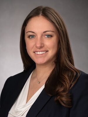 Kelly Kline headshot